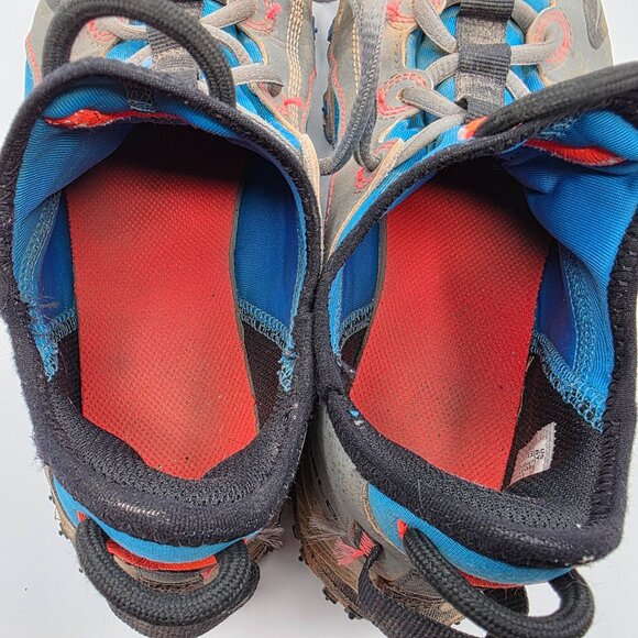 Nike Future Field Boys Size 6 Gray Turf Shoes Athletic Sports Outdoors - Picture 6 of 13